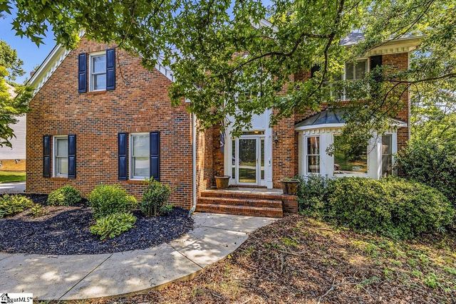 17 Misty Oaks Drive, Greer, SC 29651