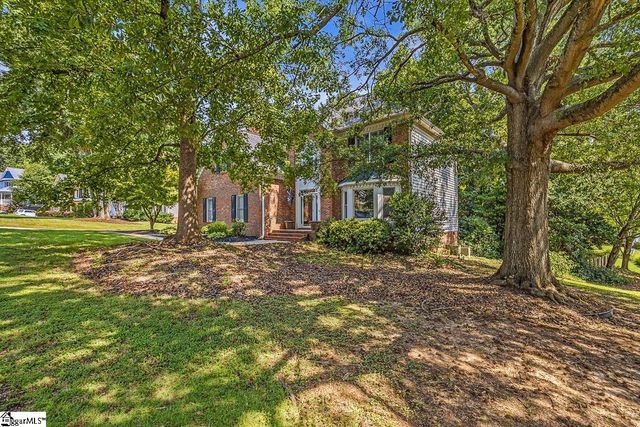 17 Misty Oaks Drive, Greer, SC 29651
