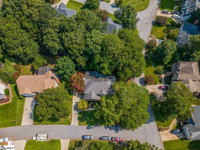 17 Misty Oaks Drive, Greer, SC 29651