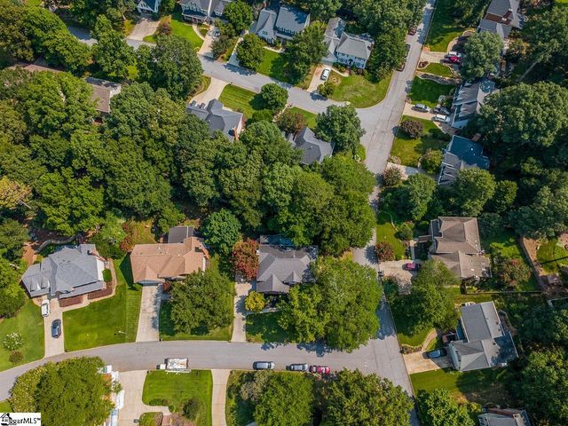 17 Misty Oaks Drive, Greer, SC 29651