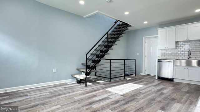 163 W PALMER ST, Philadelphia, PA 19122