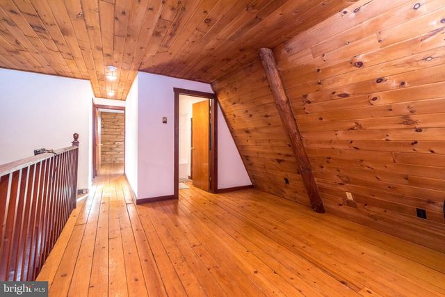 446 IRISH MEETINGHOUSE RD, Perkasie, PA 18944