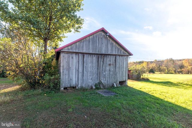 446 IRISH MEETINGHOUSE RD, Perkasie, PA 18944