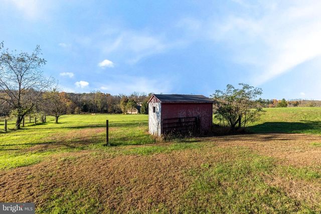 446 IRISH MEETINGHOUSE RD, Perkasie, PA 18944