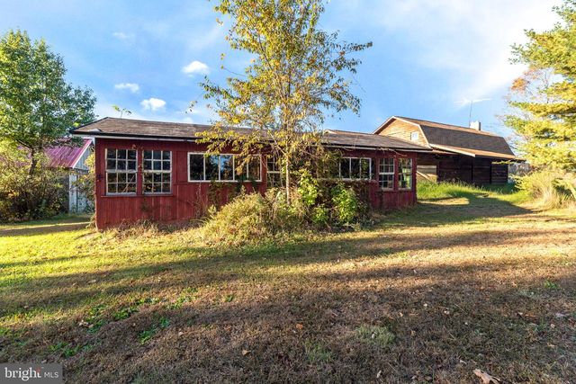 446 IRISH MEETINGHOUSE RD, Perkasie, PA 18944
