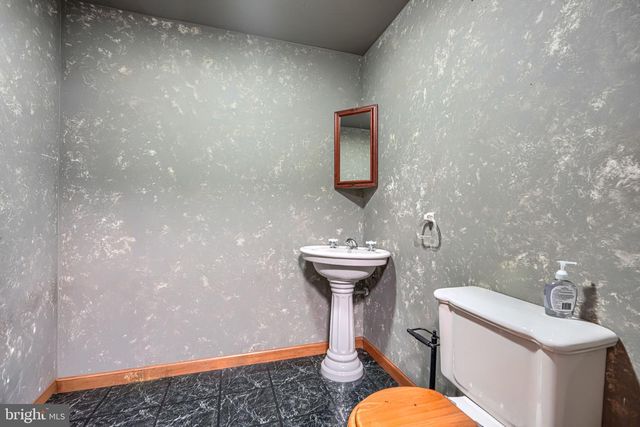 35 ROGER CT, Parkville, MD 21234