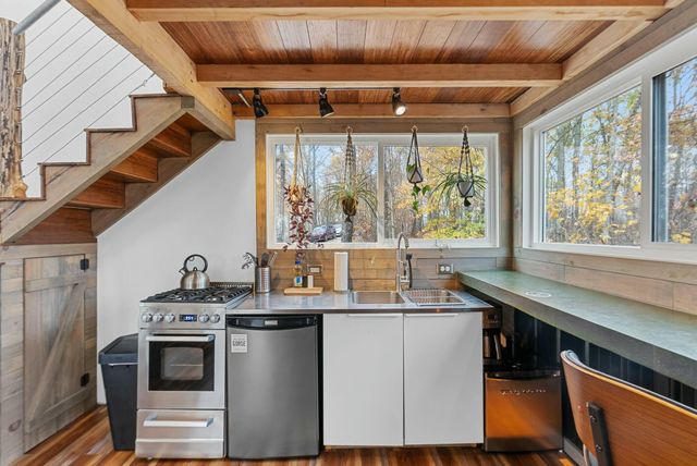 190 Forest View Road, Stanton, KY 40380