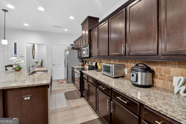 2927 Mell Rise Way, Snellville, GA 30078