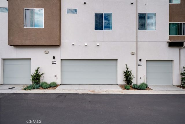 211 Baluster, Irvine, CA 92618