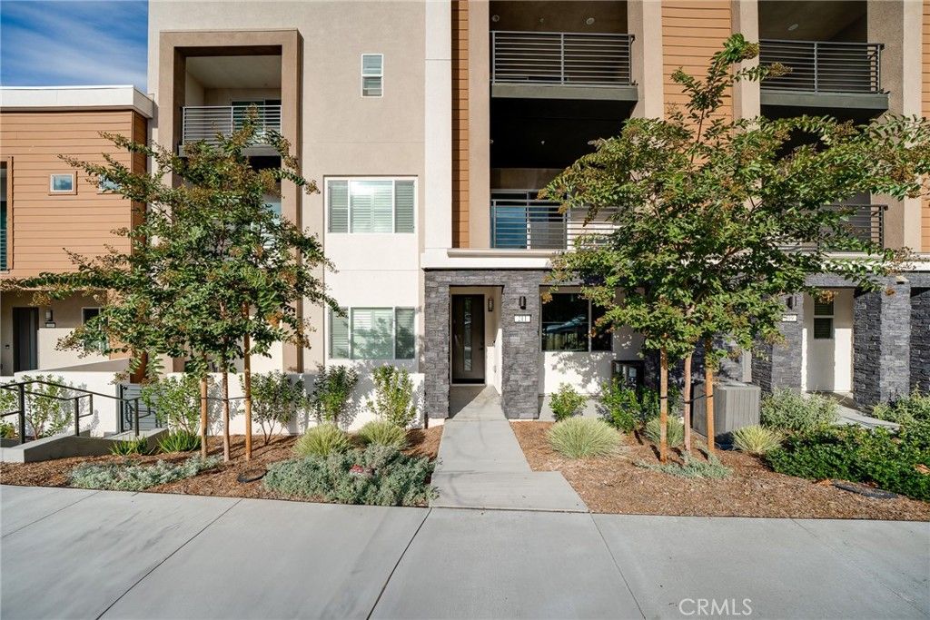 211 Baluster, Irvine, CA 92618