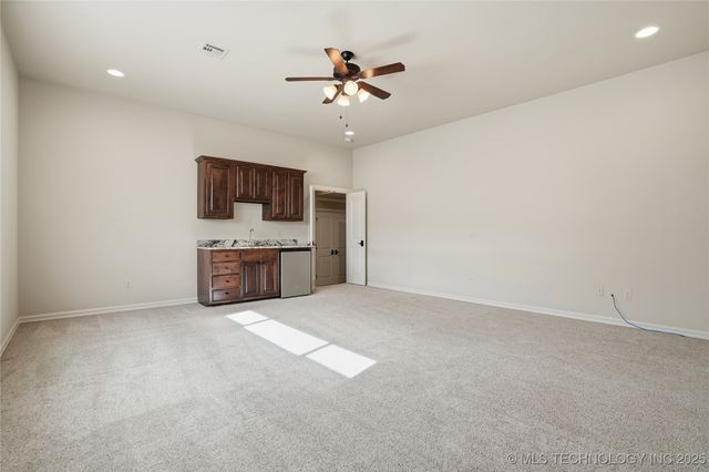 6624 E 133rd Street S, Bixby, OK 74008