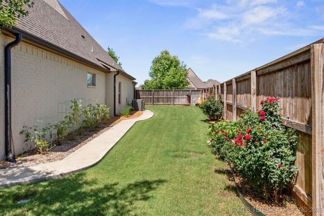6624 E 133rd Street S, Bixby, OK 74008