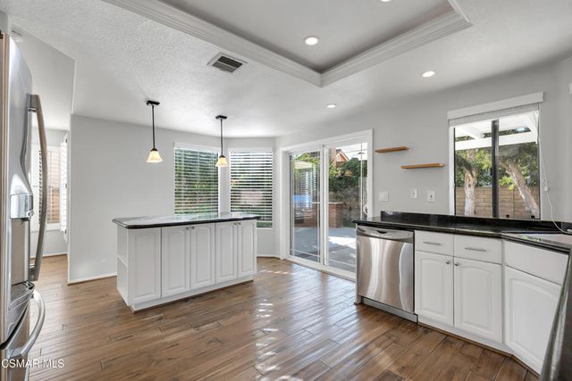 487 Bernini Court, Oak Park, CA 91377