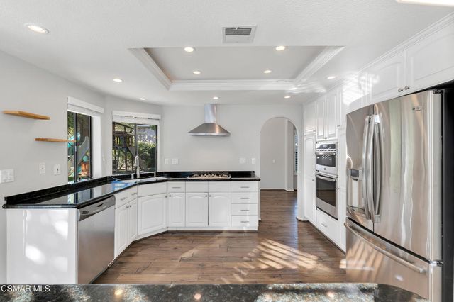 487 Bernini Court, Oak Park, CA 91377