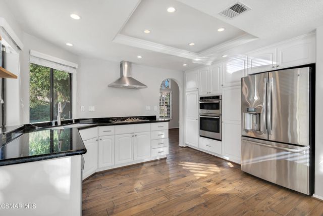 487 Bernini Court, Oak Park, CA 91377