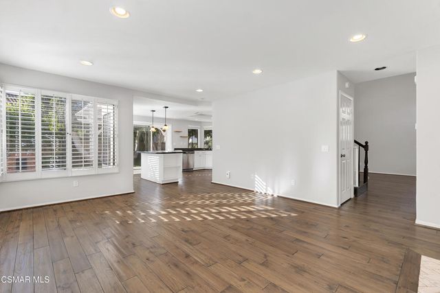 487 Bernini Court, Oak Park, CA 91377