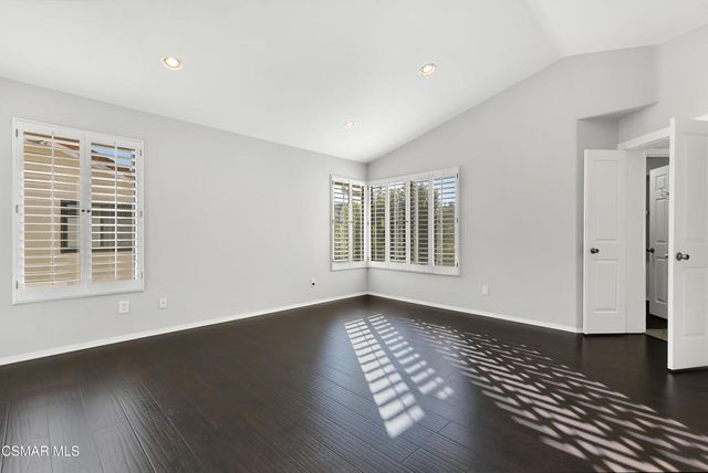 487 Bernini Court, Oak Park, CA 91377