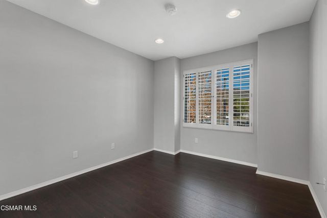 487 Bernini Court, Oak Park, CA 91377