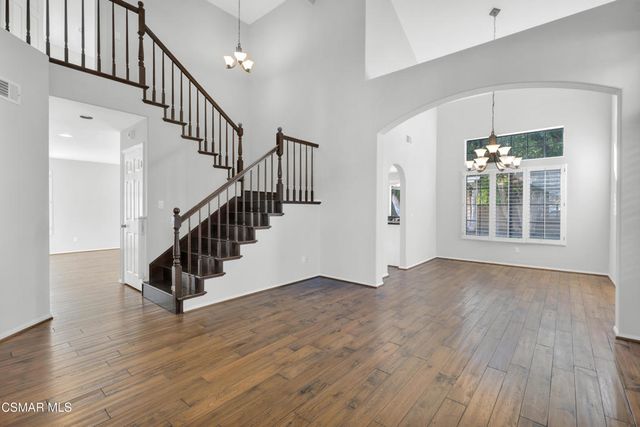 487 Bernini Court, Oak Park, CA 91377