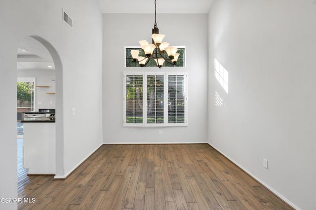 487 Bernini Court, Oak Park, CA 91377