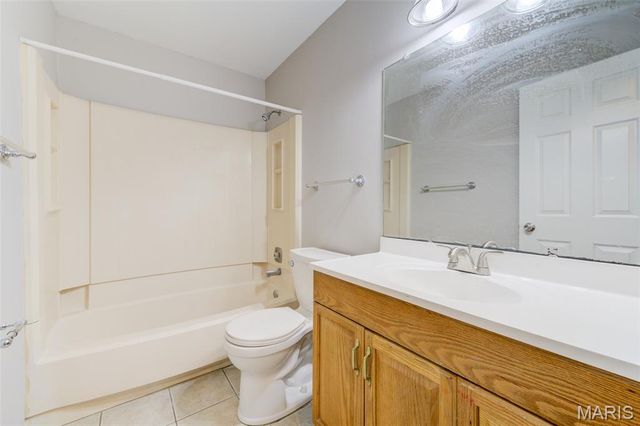2200 Willott Road I, St Peters, MO 63376