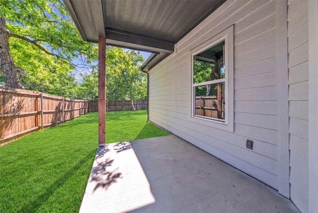 305 Pemberton Street, White Settlement, TX 76108