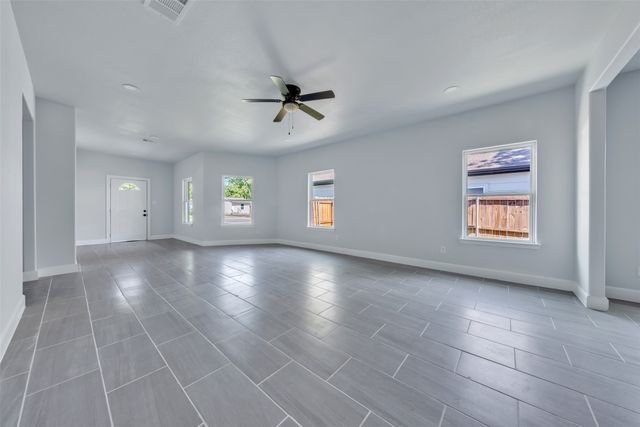 305 Pemberton Street, White Settlement, TX 76108