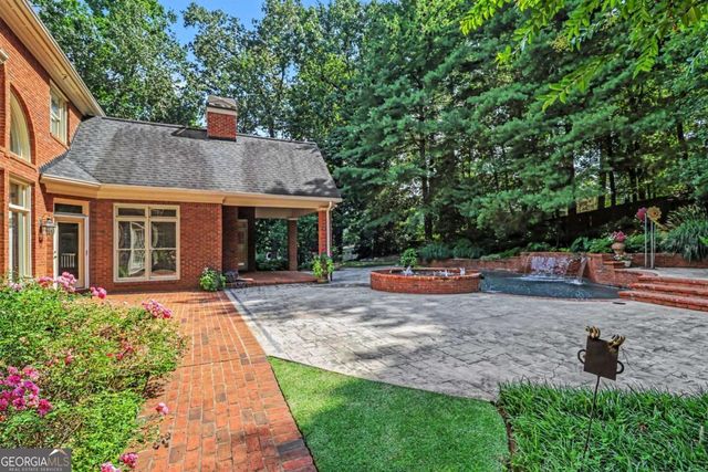 5950 Long Island Drive NW, Atlanta, GA 30328