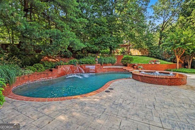 5950 Long Island Drive NW, Atlanta, GA 30328