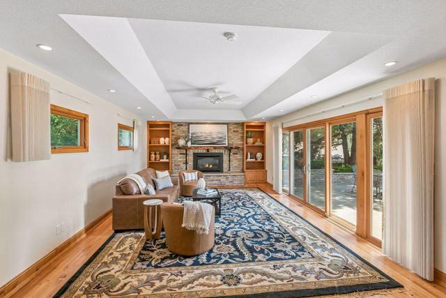 2205 Long Lake Road, New Brighton, MN 55112