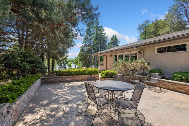 2205 Long Lake Road, New Brighton, MN 55112