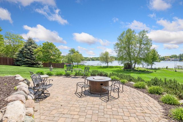 2205 Long Lake Road, New Brighton, MN 55112