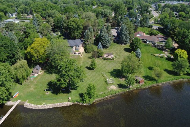 2205 Long Lake Road, New Brighton, MN 55112