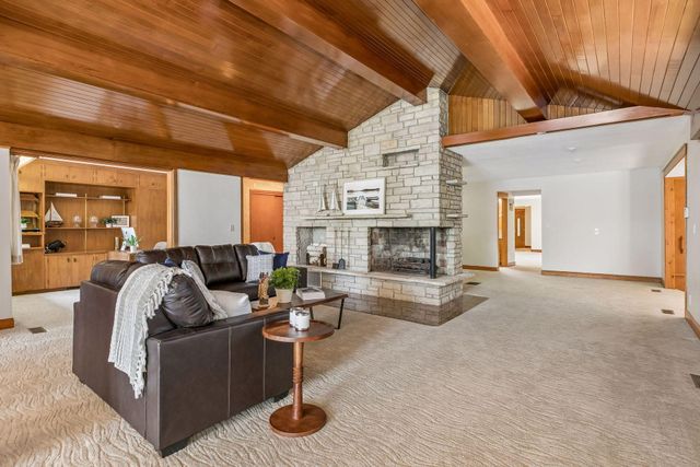 2205 Long Lake Road, New Brighton, MN 55112