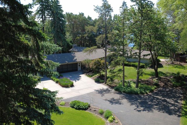 2205 Long Lake Road, New Brighton, MN 55112