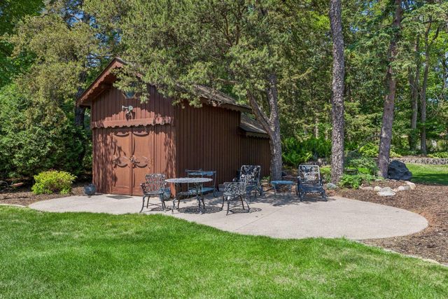 2205 Long Lake Road, New Brighton, MN 55112