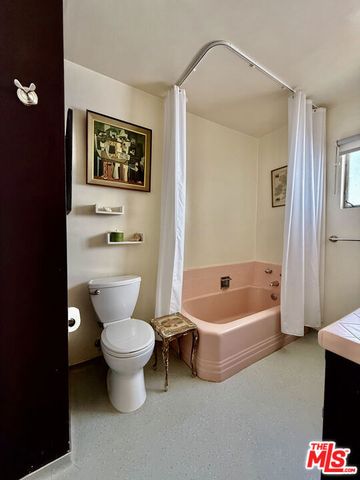 7462 W 80th Street, Los Angeles, CA 90045