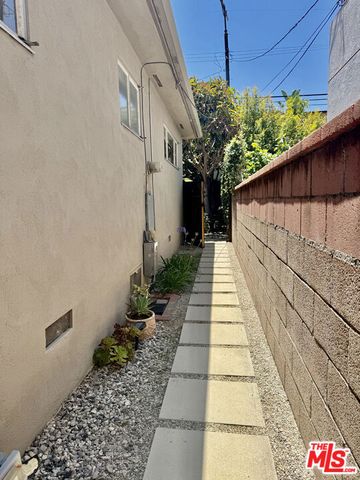 7462 W 80th Street, Los Angeles, CA 90045