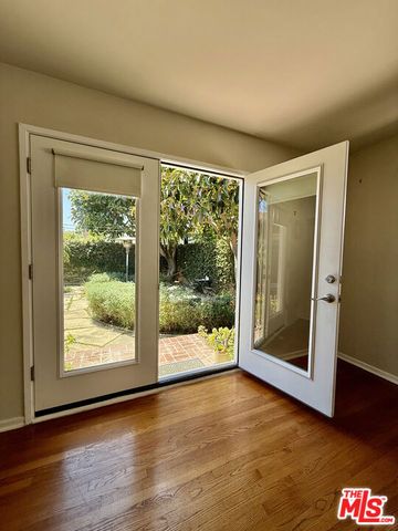 7462 W 80th Street, Los Angeles, CA 90045