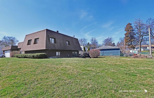 33312 N Lone Rock Road, Grayslake, IL 60030