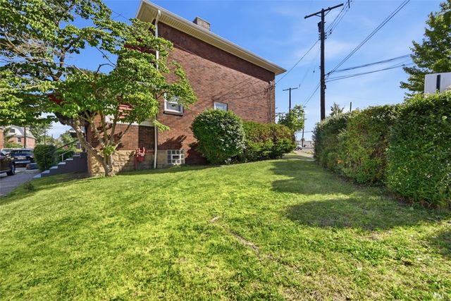 2017 Wayne St, Swissvale, PA 15218