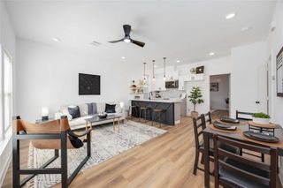 5809 Senior A, Houston, TX 77016