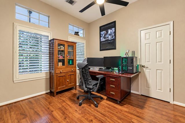 119 N Rambling Ridge Place, The Woodlands, TX 77385