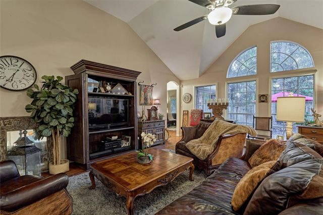 119 N Rambling Ridge Place, The Woodlands, TX 77385