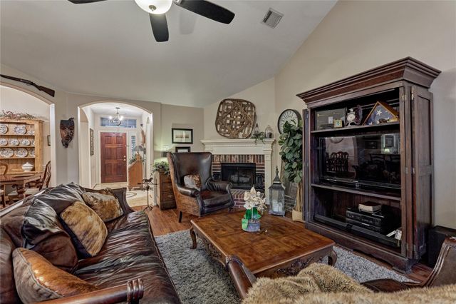 119 N Rambling Ridge Place, The Woodlands, TX 77385
