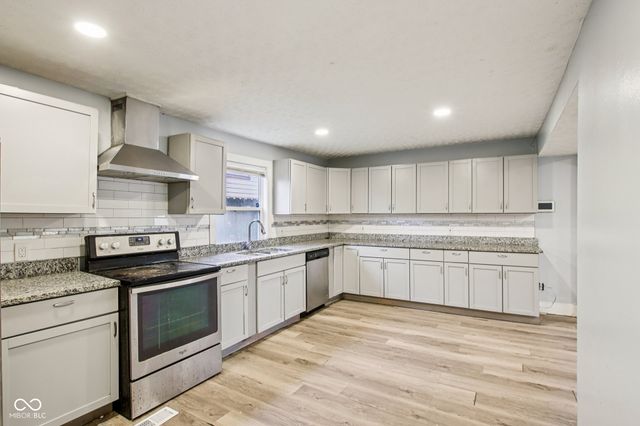 421 W 39th Street, Indianapolis, IN 46208