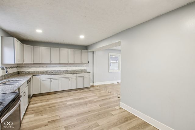 421 W 39th Street, Indianapolis, IN 46208