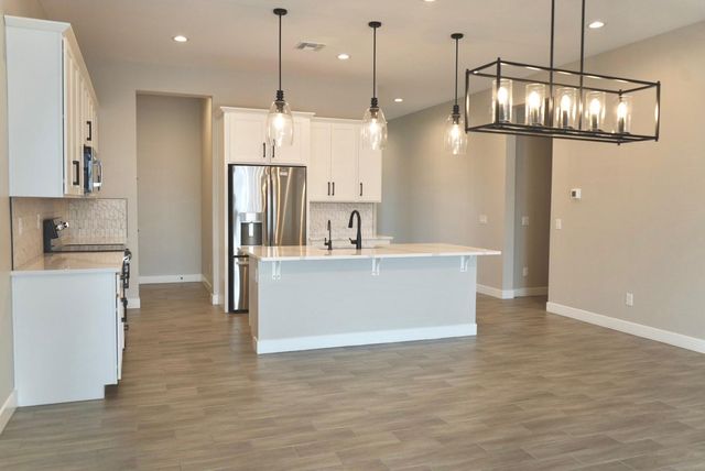 20047 W Turney Avenue, Litchfield Park, AZ 85340