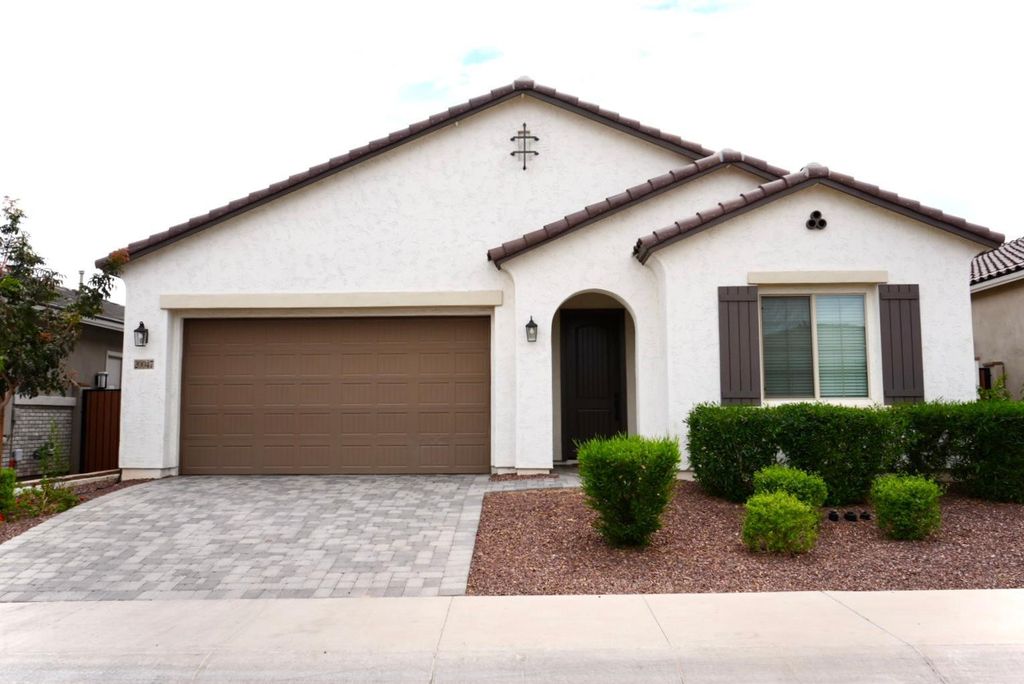 20047 W Turney Avenue, Litchfield Park, AZ 85340