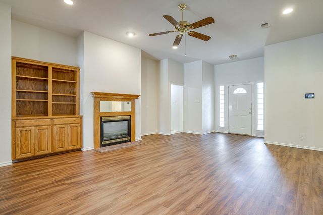 1033 Teresa Court, Weatherford, TX 76086